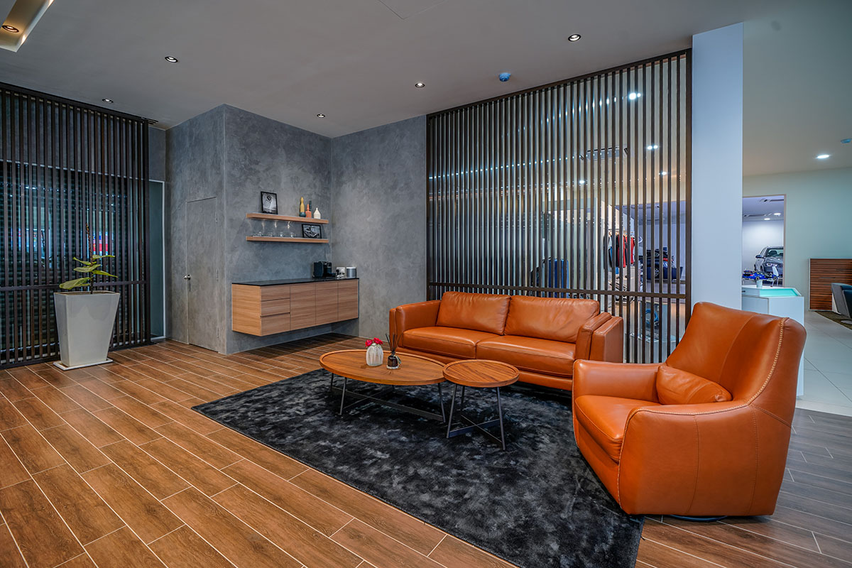 Explore Our Showroom Lee Motors